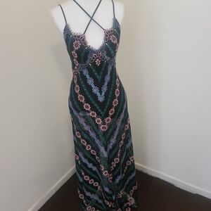 Elegant Floral Lace Maxi Dress - Multicolor